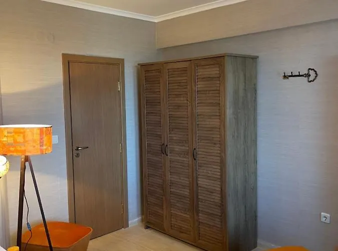 Apartment Grand Monastery Deluxe 5 B 3 *